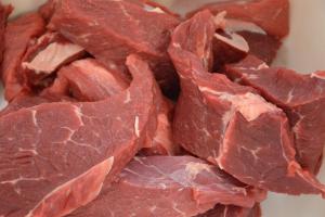 vendita di tagli di carne di manzo a ospedaletto lodigiano presso spaccio cascina mandella